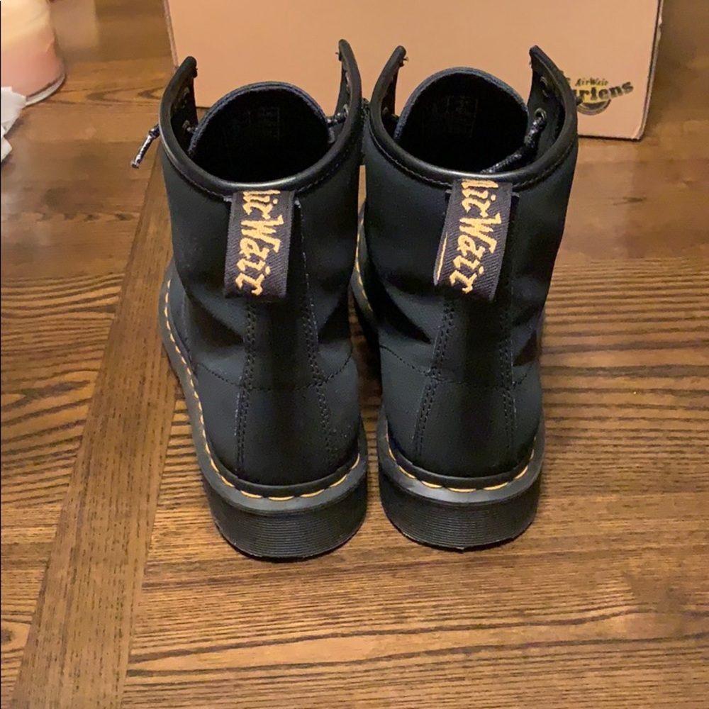 Dr. Martens 1460 Black Broder Leather